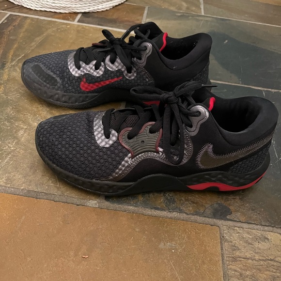 Nike Renew Elevate II Basketball Shoes - Picture 5 of 6